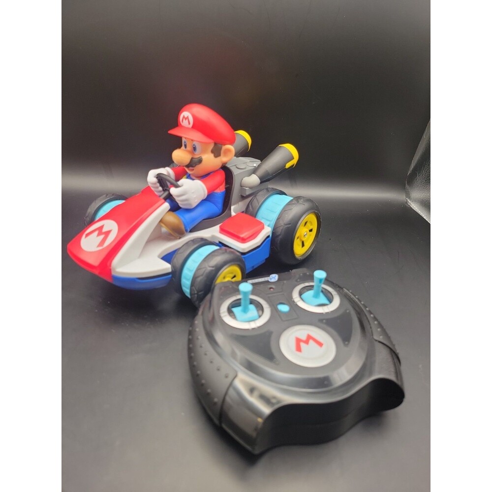 Nintendo Super Mario Kart 8 RC Racer Car with Remote Control Jakks Pacific 2023